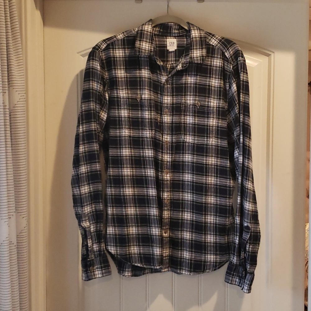Men's Gap plaid flannel shirt